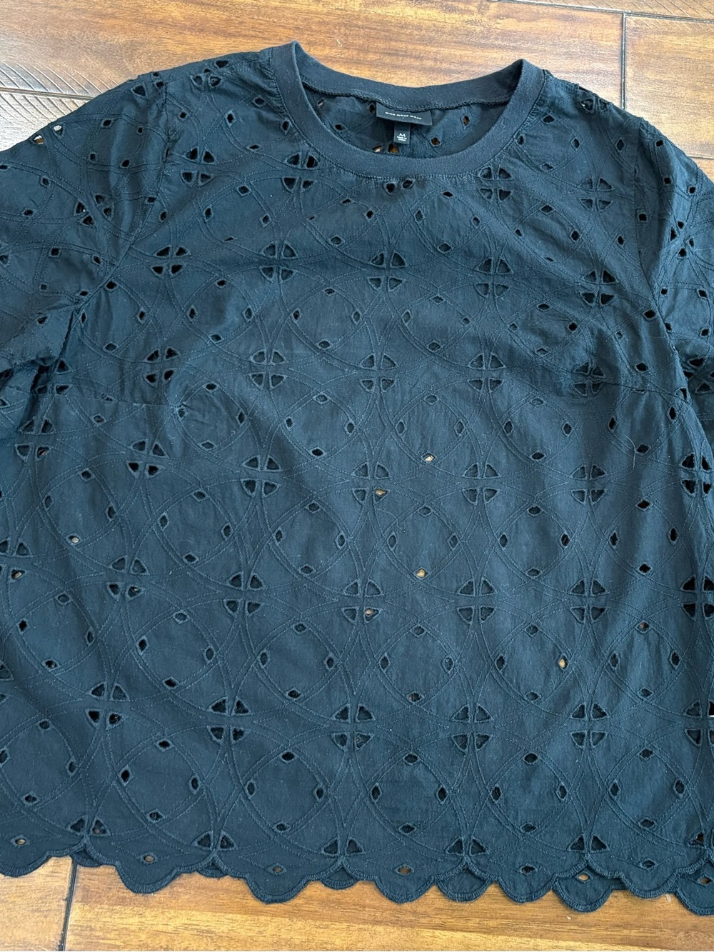 Who What Wear, Black Eyelet ladies top. Size M